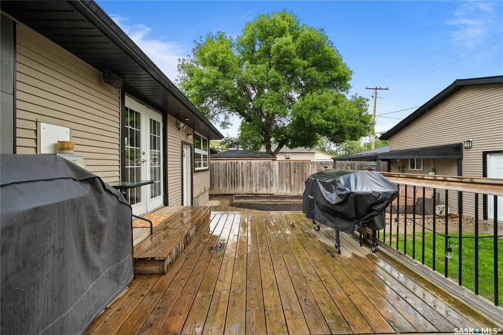 607 E 18th Avenue Regina SK S4N 1E6