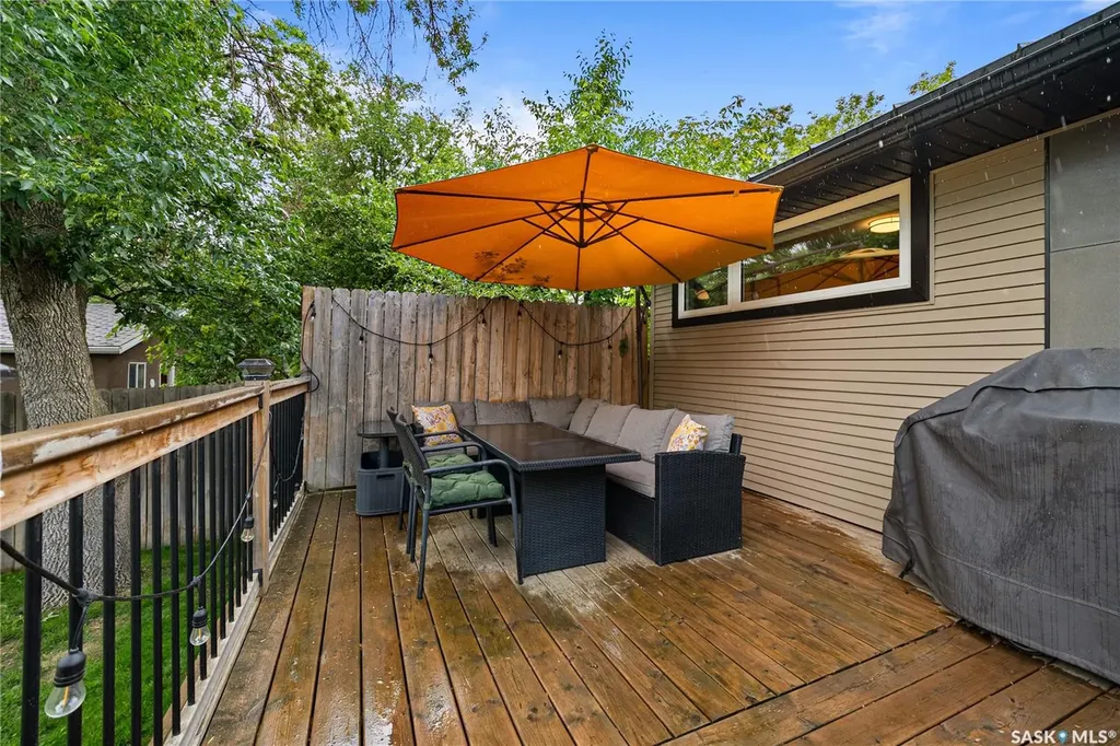 607 E 18th Avenue Regina SK S4N 1E6