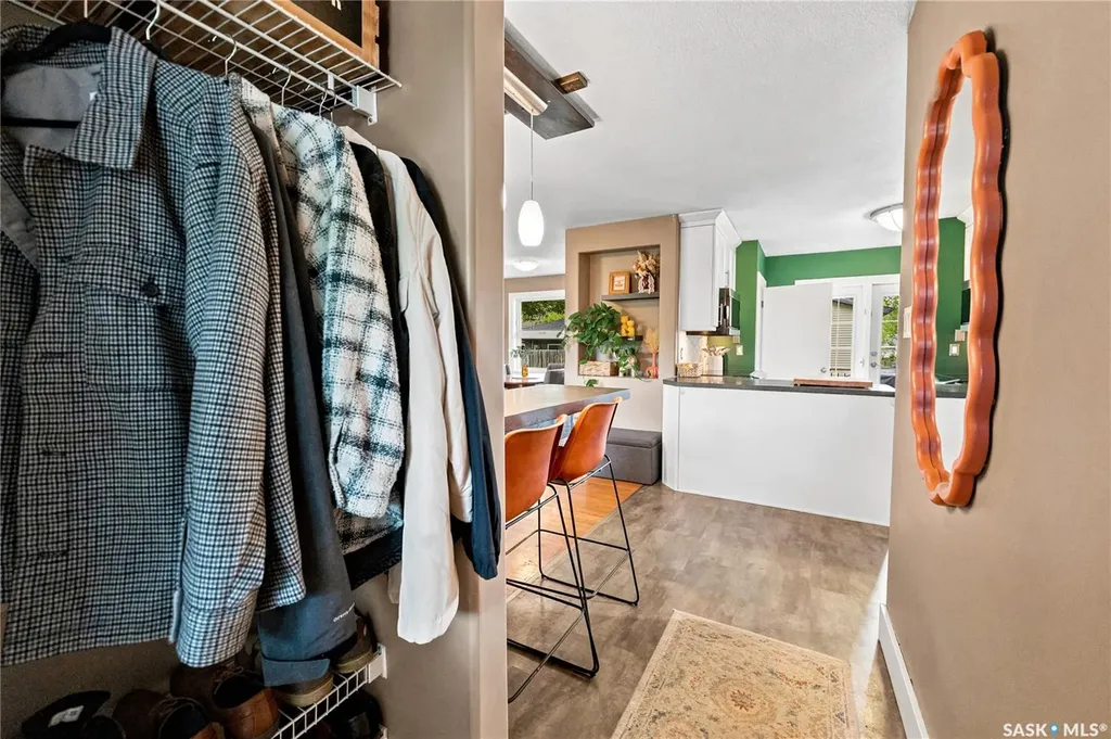 607 E 18th Avenue Regina SK S4N 1E6