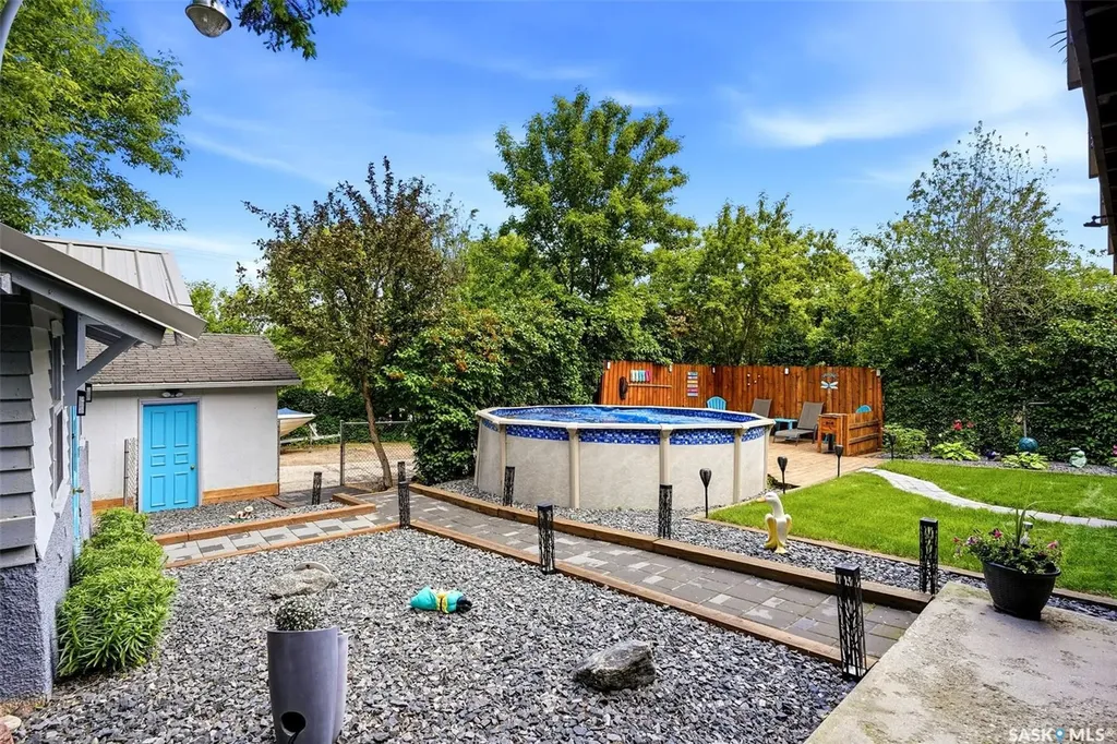 1207 5th Avenue Regina Beach SK S0G 4C0