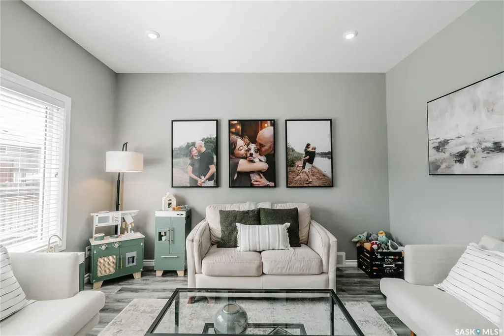 419 Veltkamp Crescent Saskatoon SK S7T 0S2