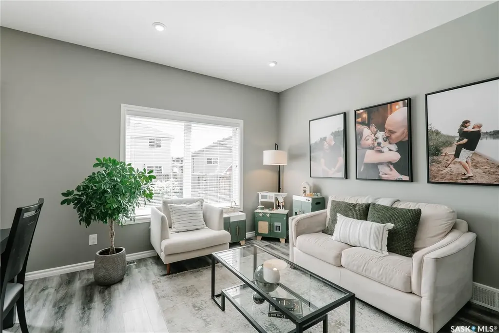 419 Veltkamp Crescent Saskatoon SK S7T 0S2