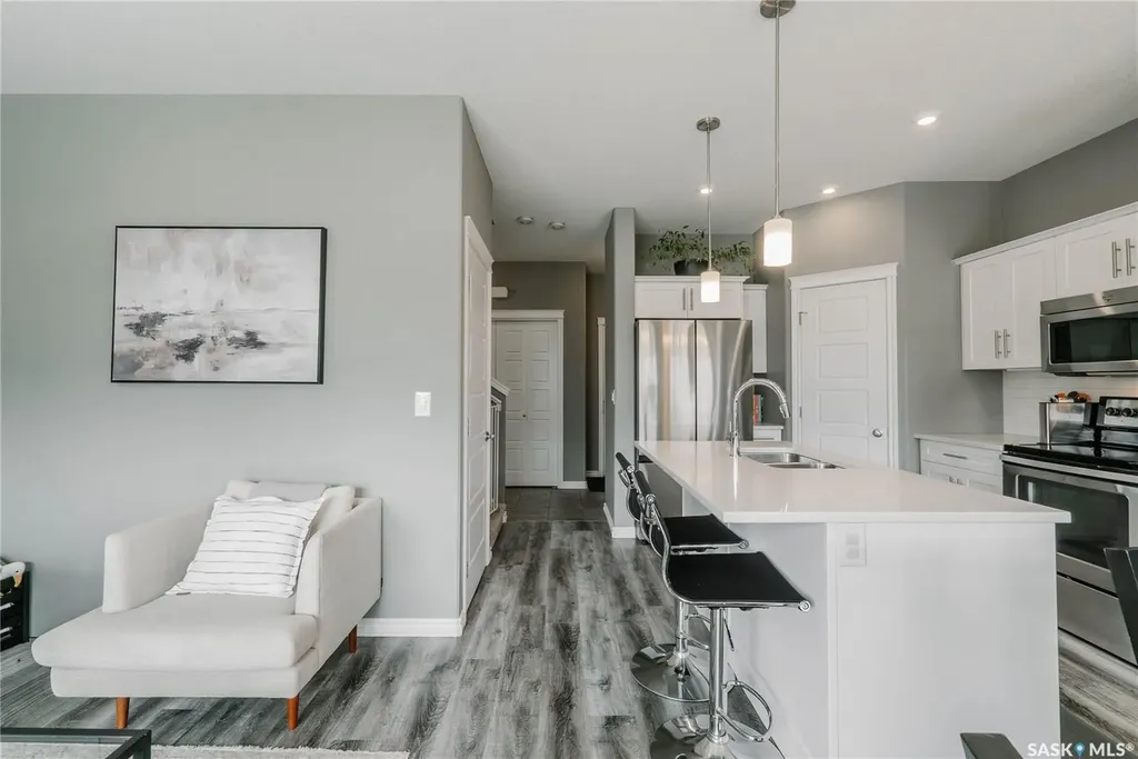 419 Veltkamp Crescent Saskatoon SK S7T 0S2
