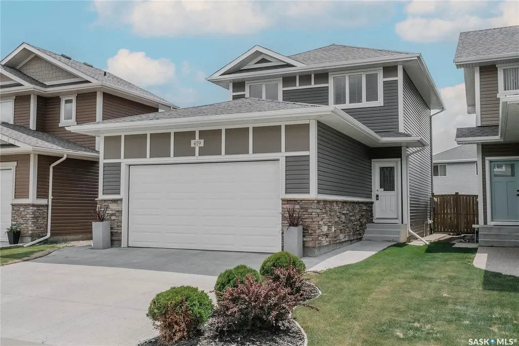 419 Veltkamp Crescent Saskatoon SK S7T 0S2