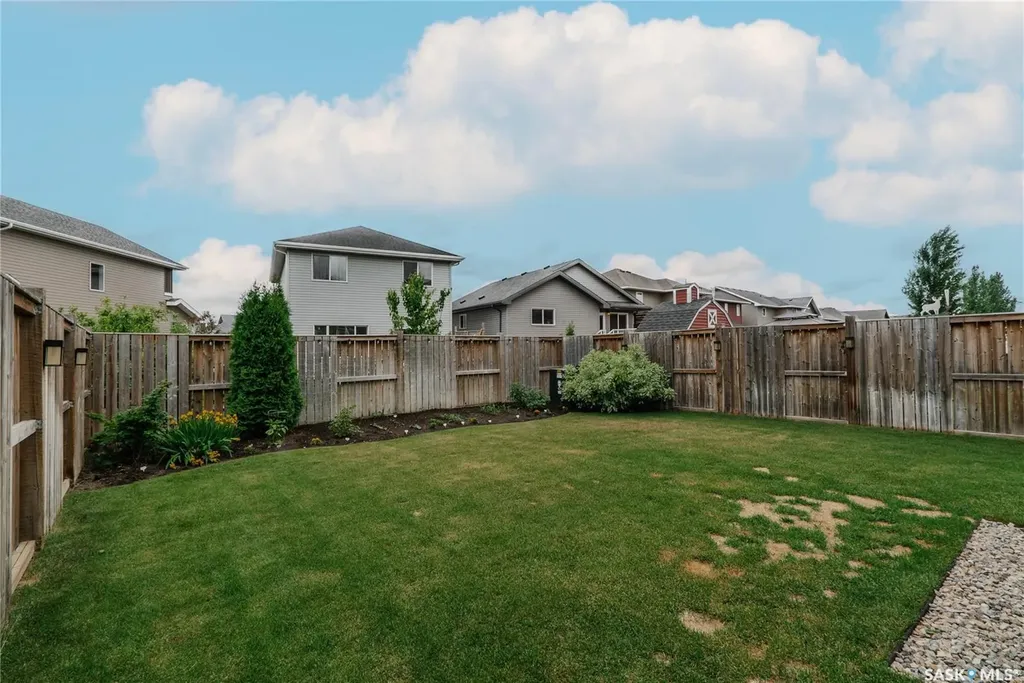 419 Veltkamp Crescent Saskatoon SK S7T 0S2