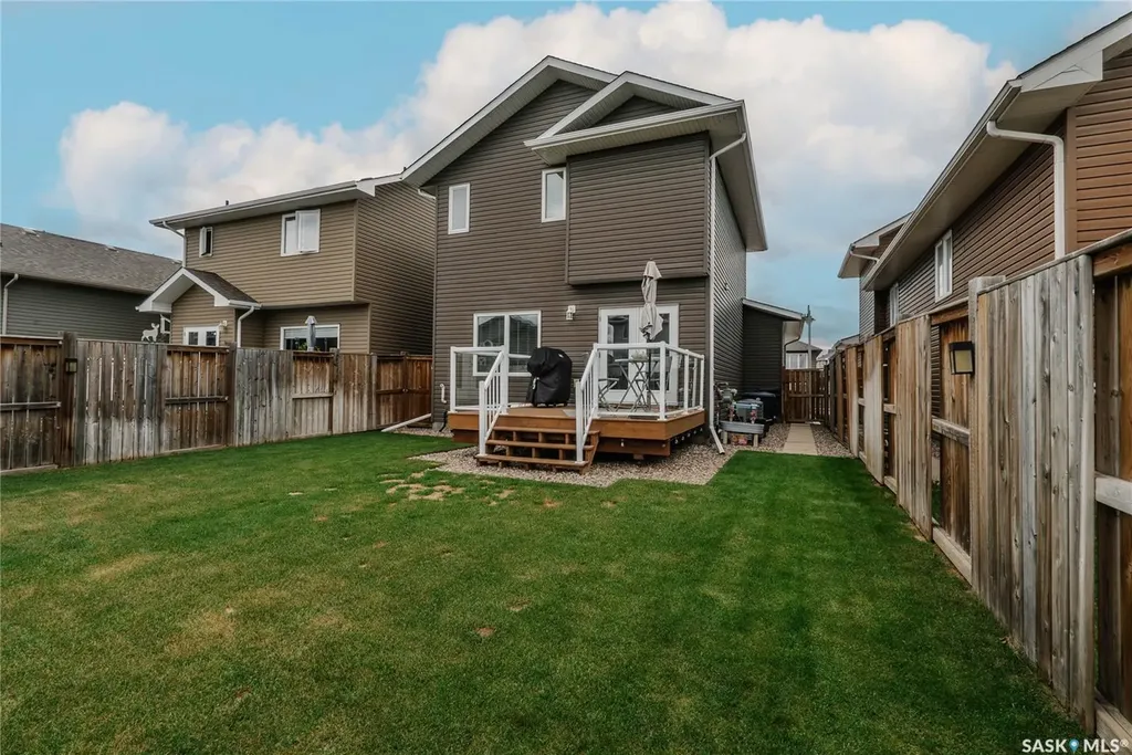 419 Veltkamp Crescent Saskatoon SK S7T 0S2