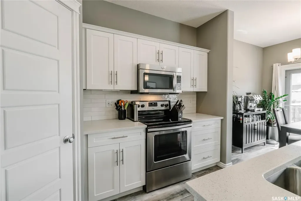 419 Veltkamp Crescent Saskatoon SK S7T 0S2