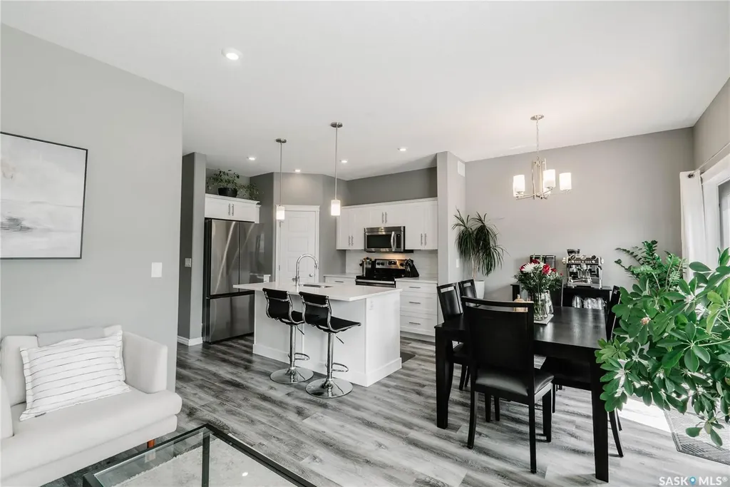 419 Veltkamp Crescent Saskatoon SK S7T 0S2