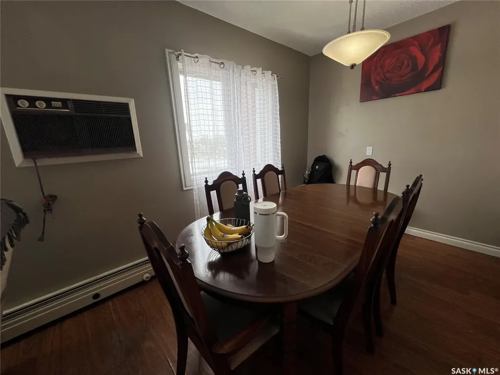 106 104th Street W Saskatoon SK S7N 1M8