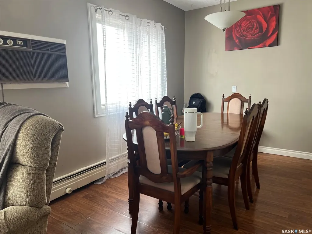 106 104th Street W Saskatoon SK S7N 1M8