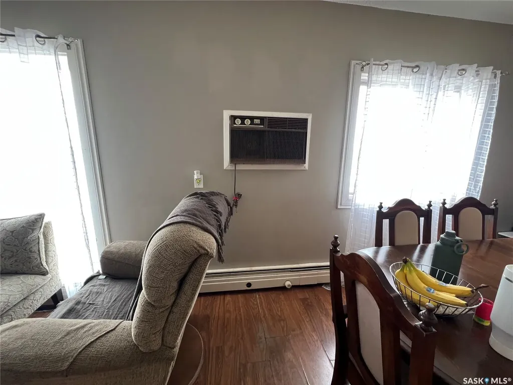 106 104th Street W Saskatoon SK S7N 1M8