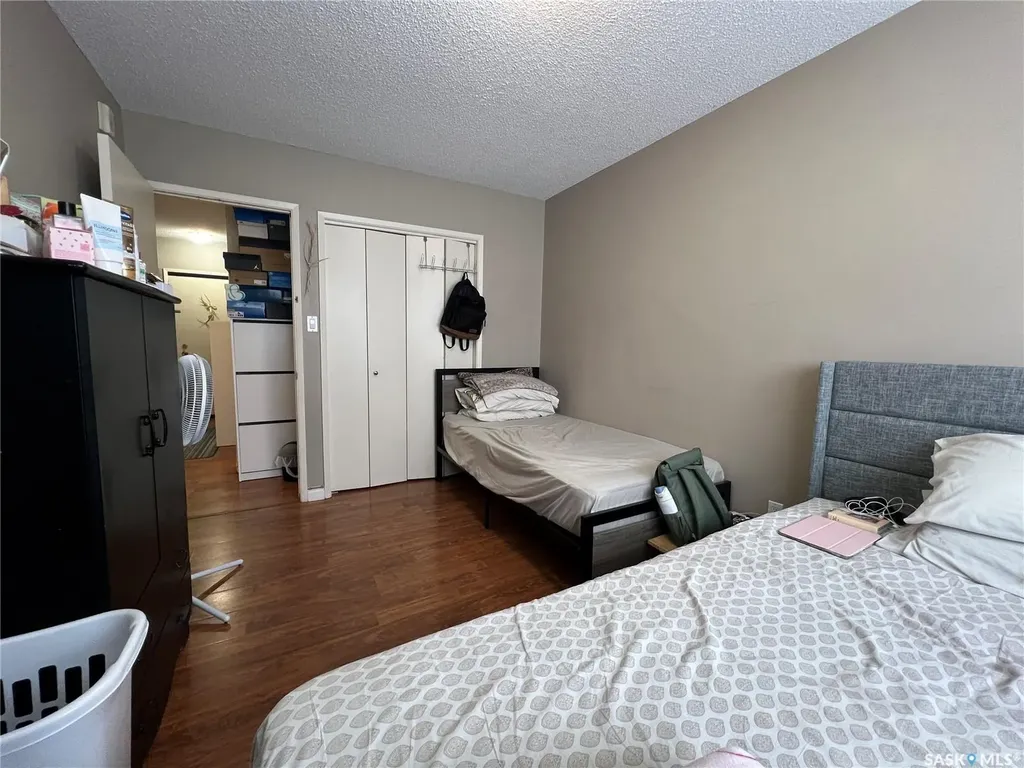 106 104th Street W Saskatoon SK S7N 1M8