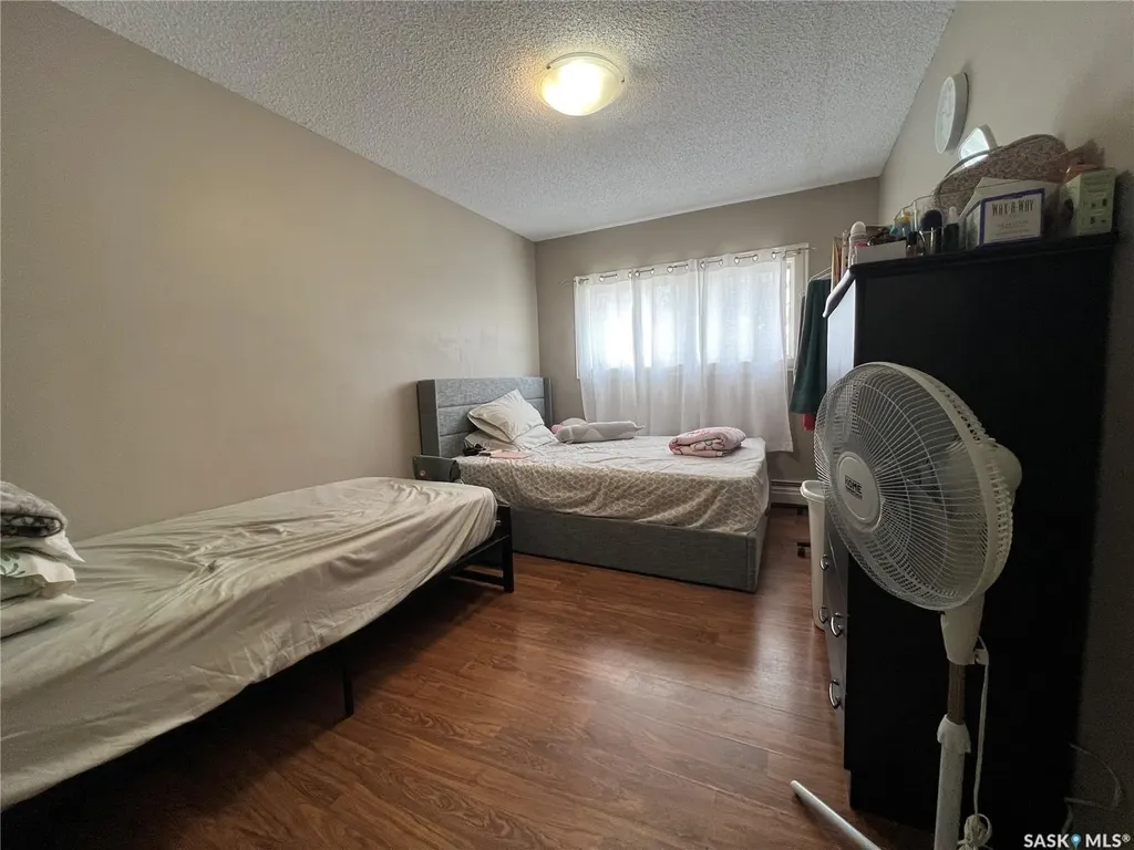 106 104th Street W Saskatoon SK S7N 1M8