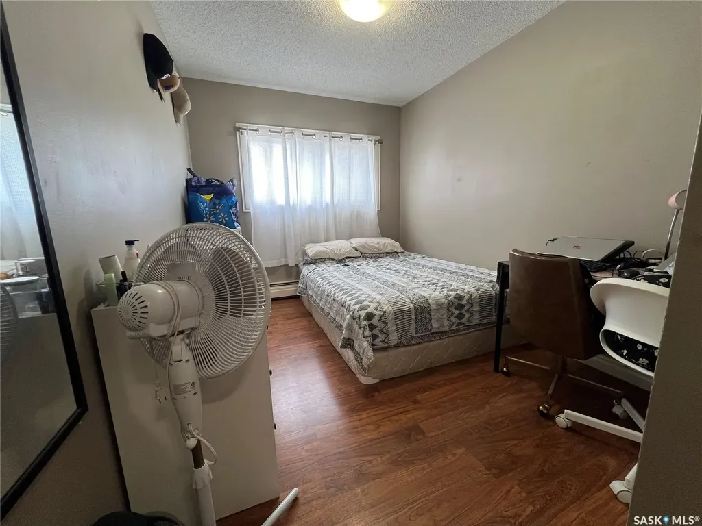 106 104th Street W Saskatoon SK S7N 1M8