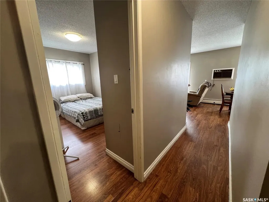 106 104th Street W Saskatoon SK S7N 1M8