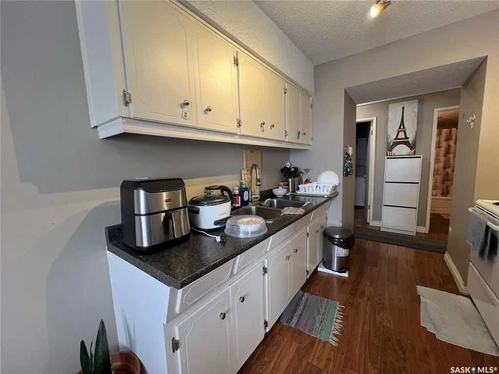 106 104th Street W Saskatoon SK S7N 1M8