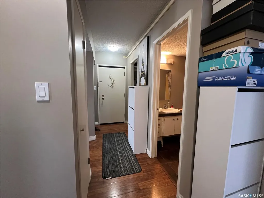 106 104th Street W Saskatoon SK S7N 1M8