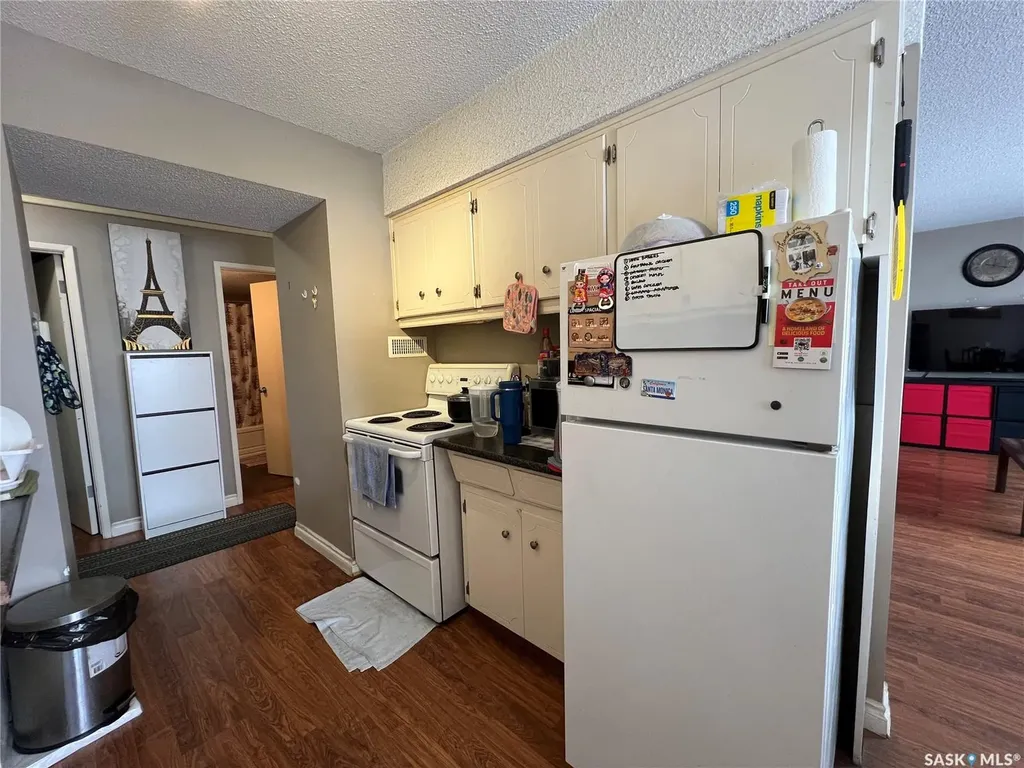106 104th Street W Saskatoon SK S7N 1M8