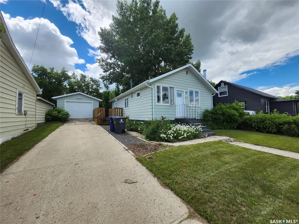 619 Atlantic Avenue Kerrobert SK S0L 1R0