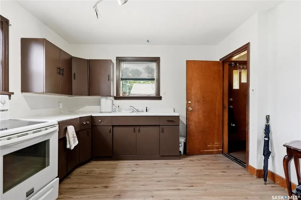 1701 C Avenue N Saskatoon SK S7L 1L6