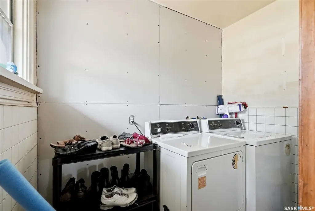 1701 C Avenue N Saskatoon SK S7L 1L6