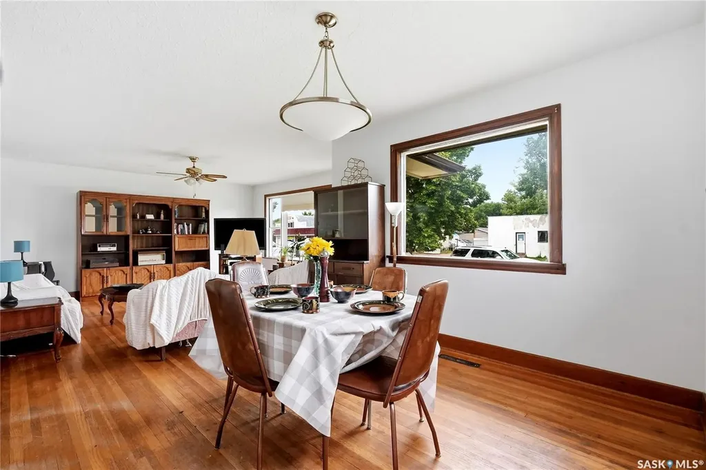 1701 C Avenue N Saskatoon SK S7L 1L6