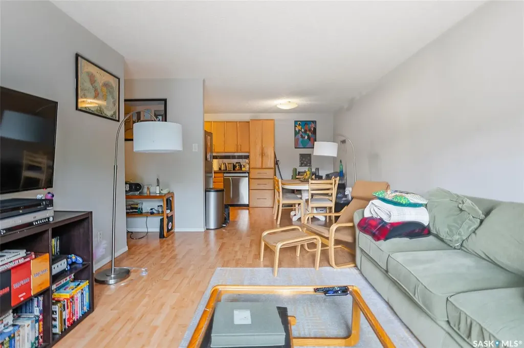 719 10th Street E Saskatoon SK S7H 0H2