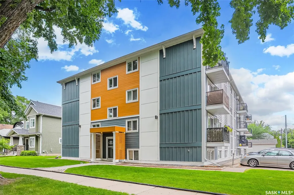 719 10th Street E Saskatoon SK S7H 0H2