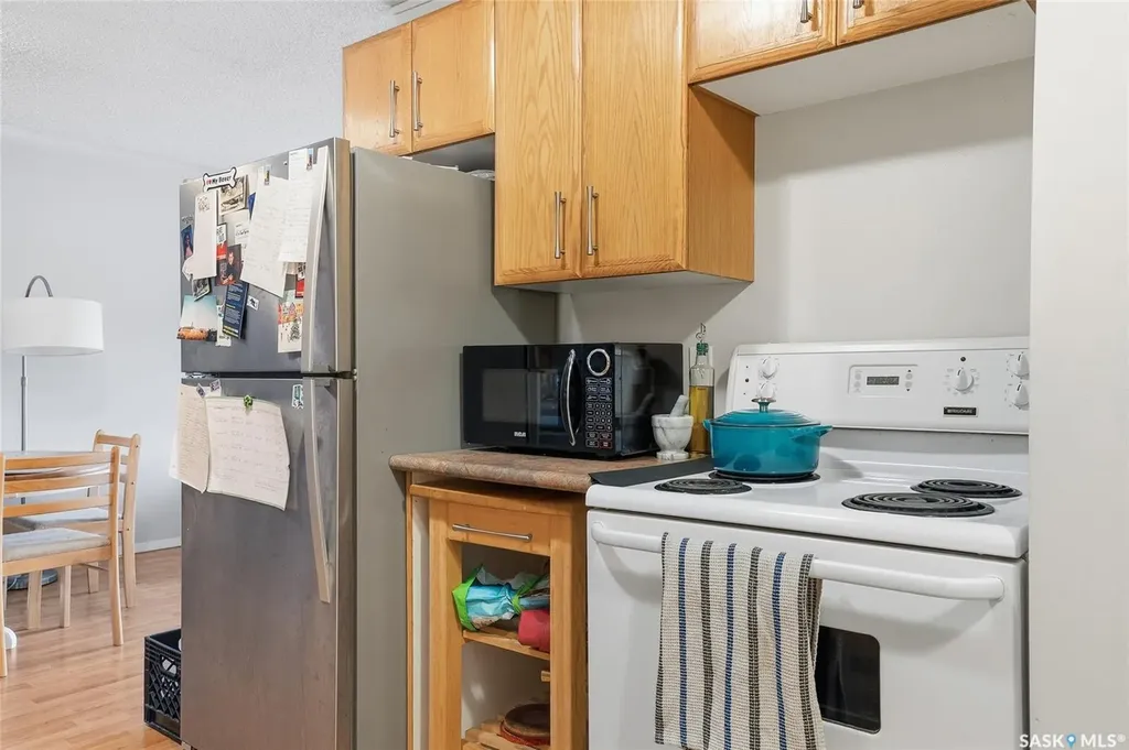 719 10th Street E Saskatoon SK S7H 0H2