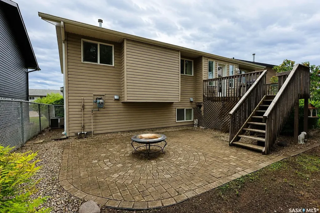 3143 Weir Road Prince Albert SK S6V 0A5