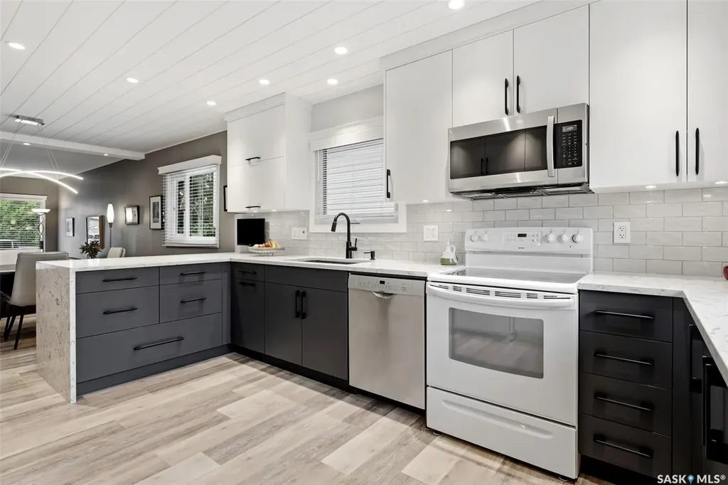 82 Compton Road Regina SK S4S 2Y3
