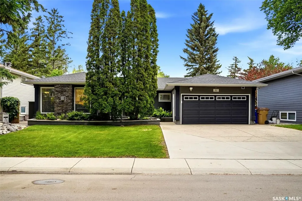 82 Compton Road Regina SK S4S 2Y3