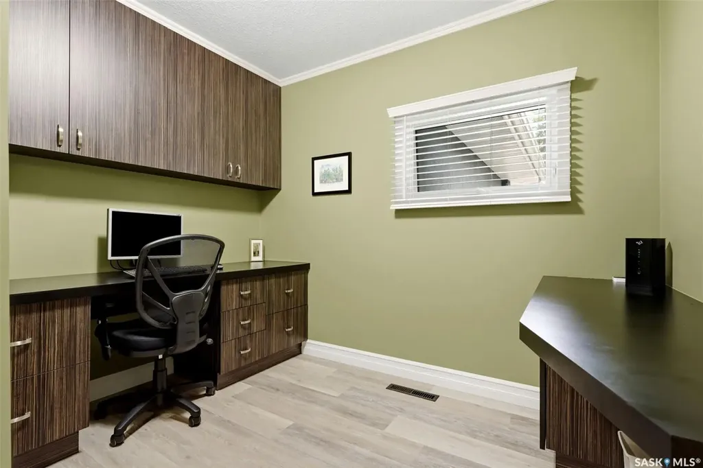 82 Compton Road Regina SK S4S 2Y3
