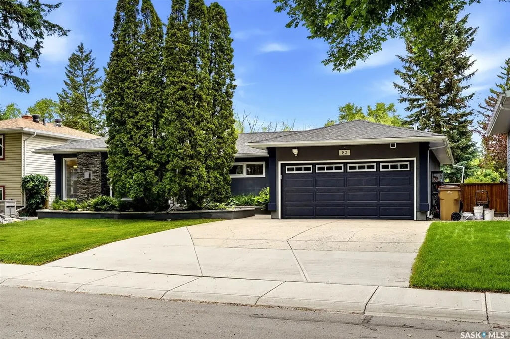 82 Compton Road Regina SK S4S 2Y3