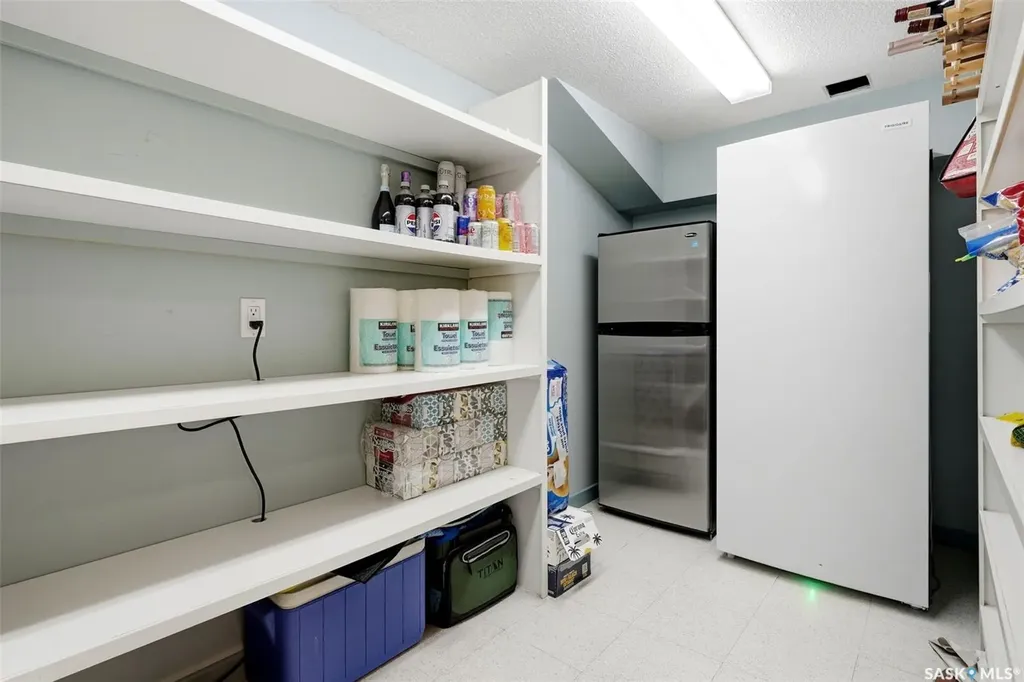 82 Compton Road Regina SK S4S 2Y3