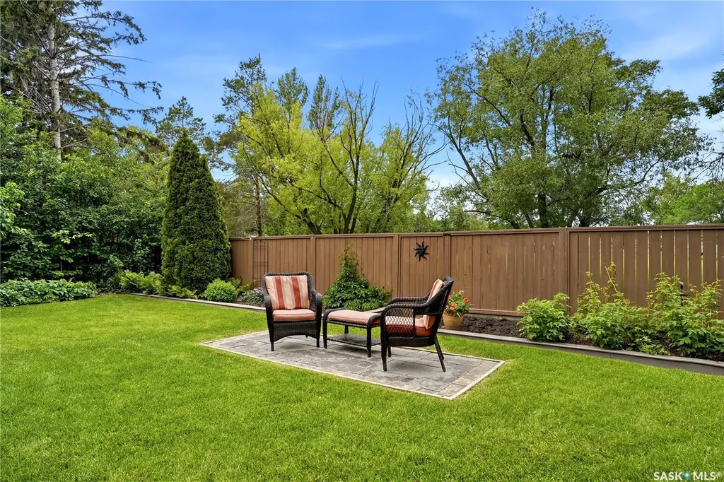 82 Compton Road Regina SK S4S 2Y3