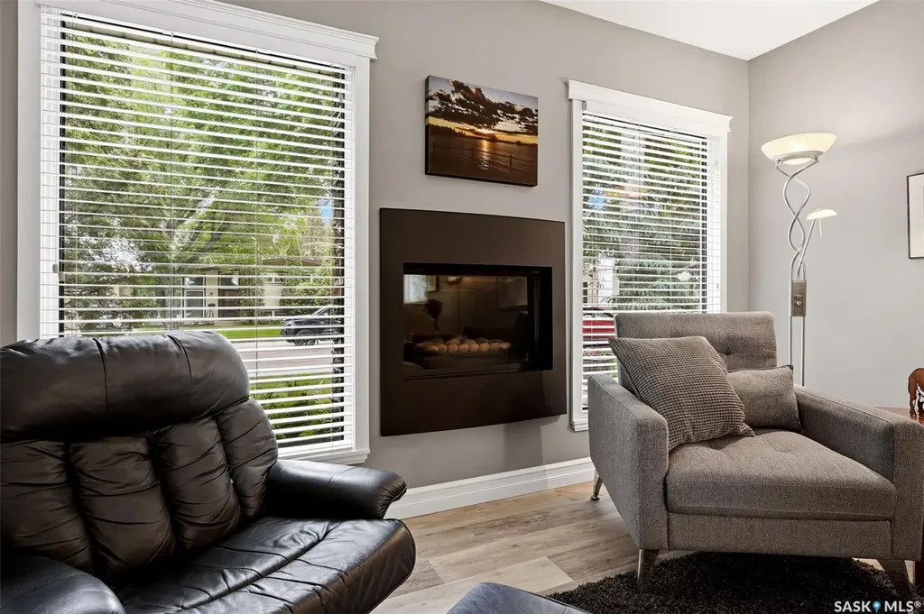 82 Compton Road Regina SK S4S 2Y3