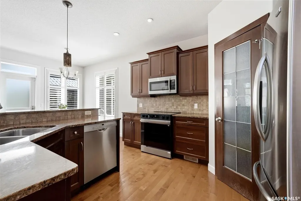 8025 Wascana Gardens Crescent Regina SK S4V 1G8