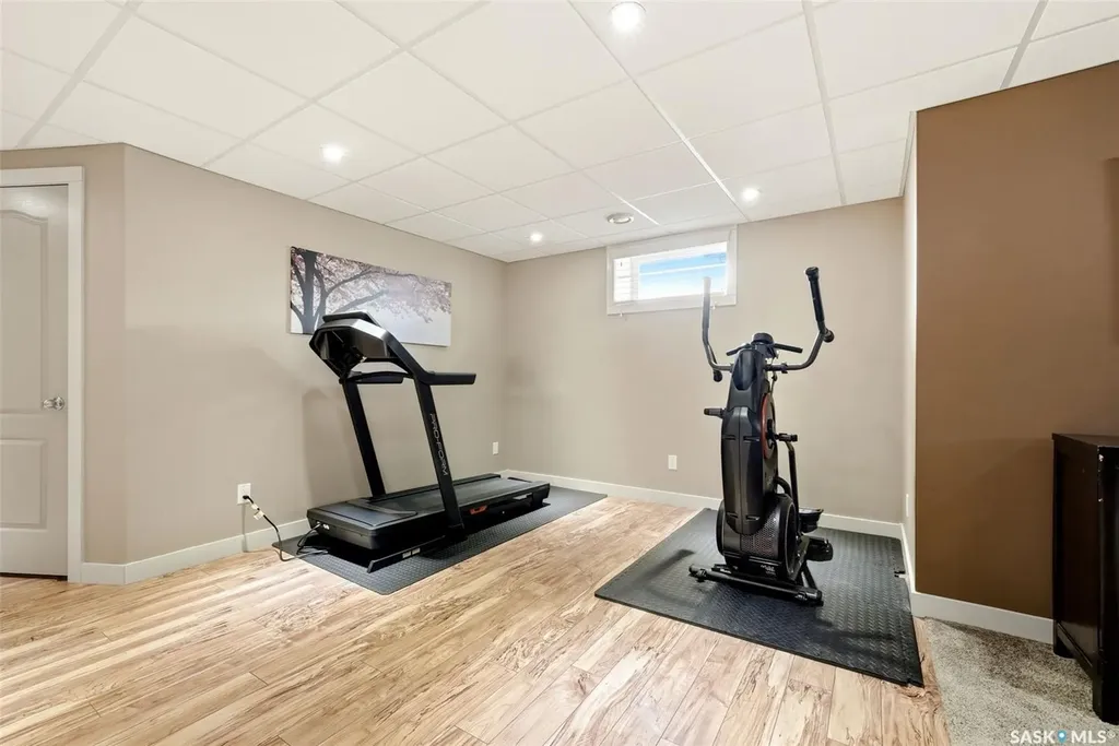 8025 Wascana Gardens Crescent Regina SK S4V 1G8