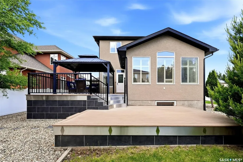 8025 Wascana Gardens Crescent Regina SK S4V 1G8