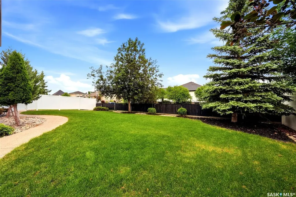 8025 Wascana Gardens Crescent Regina SK S4V 1G8