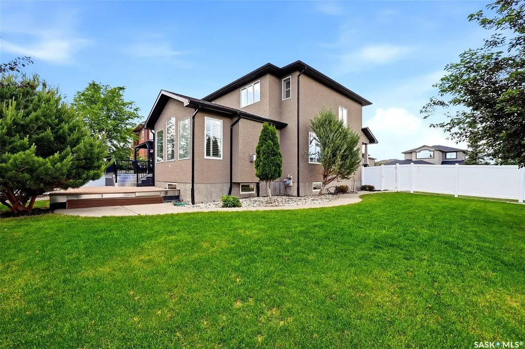 8025 Wascana Gardens Crescent Regina SK S4V 1G8