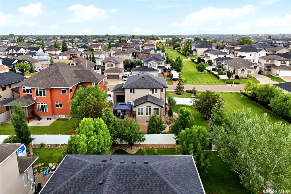 8025 Wascana Gardens Crescent Regina SK S4V 1G8