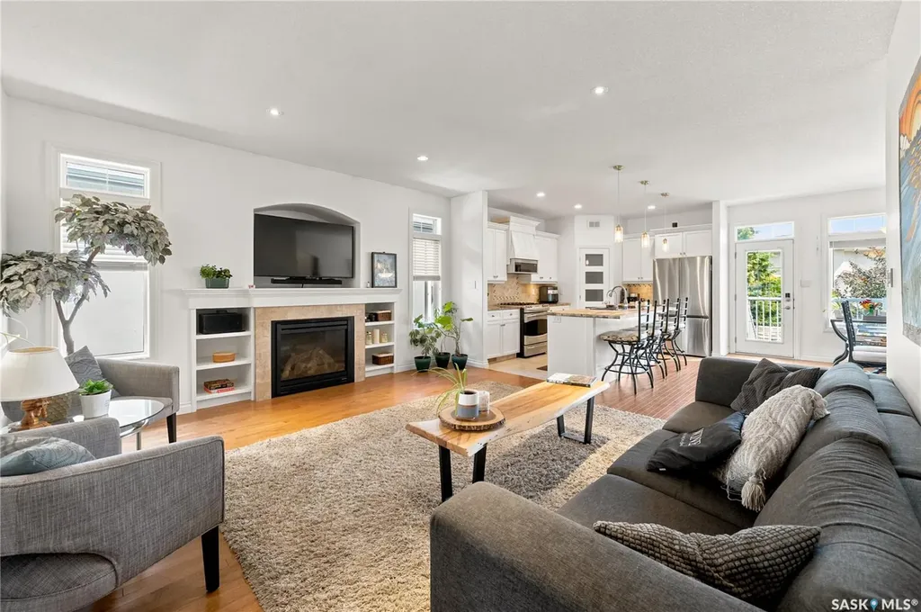 4559 Cudmore Crescent Regina SK S4X 0B7