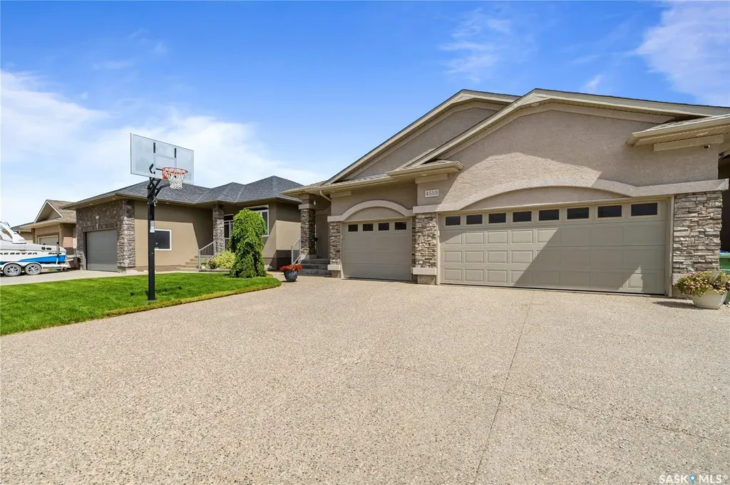4559 Cudmore Crescent Regina SK S4X 0B7