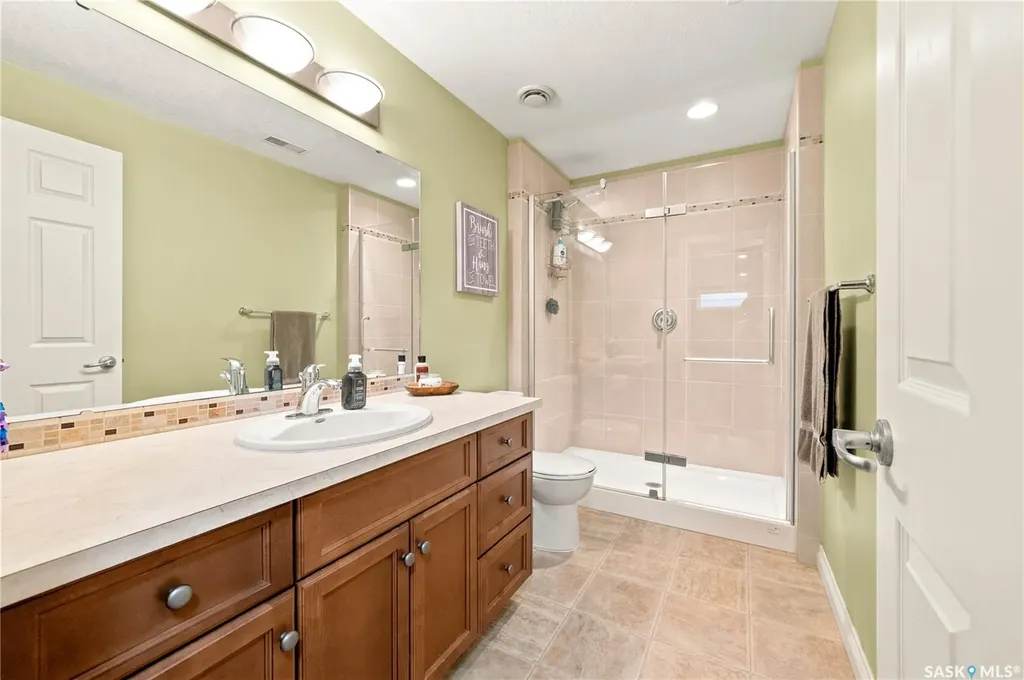 4559 Cudmore Crescent Regina SK S4X 0B7