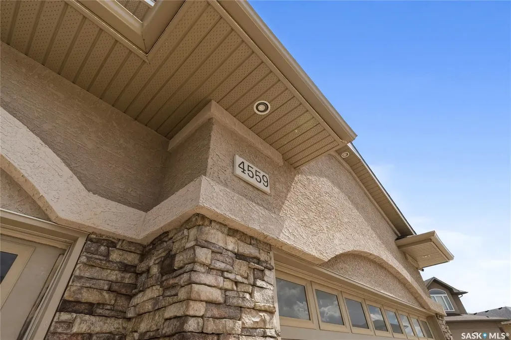 4559 Cudmore Crescent Regina SK S4X 0B7