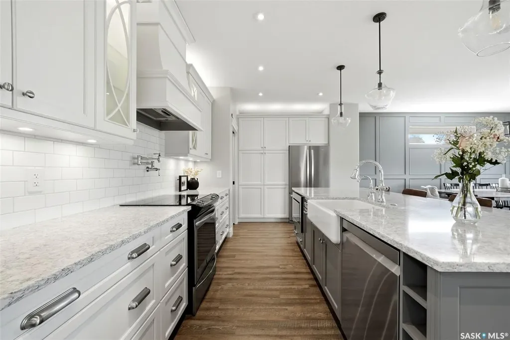 3 Oxford Bay White City SK S4L 0C6