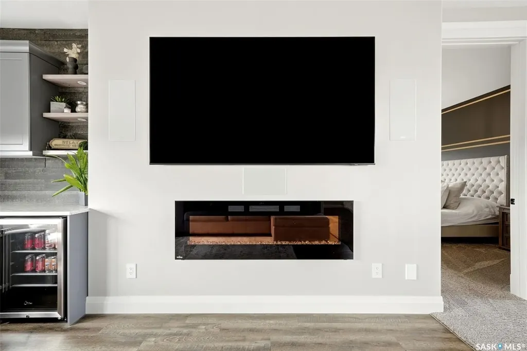 3 Oxford Bay White City SK S4L 0C6
