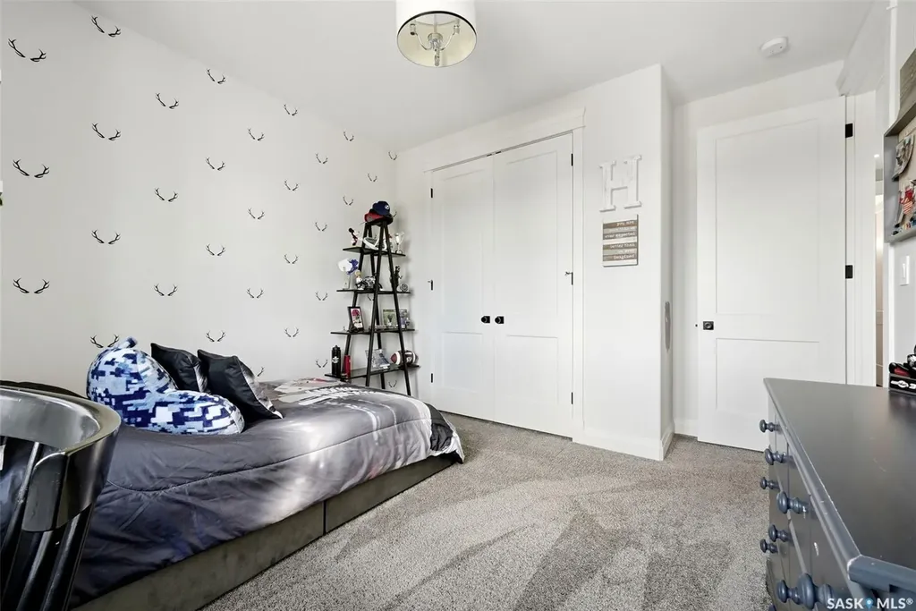 3 Oxford Bay White City SK S4L 0C6